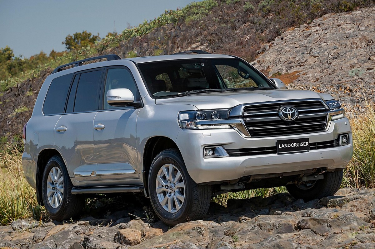 لندکروزرهای خلیجی و تفاوت انها با نسخه ی ژاپنی